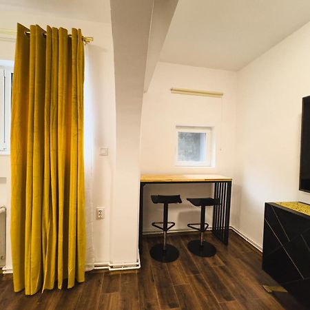 Loving Downtown Studio By Chr Luxury Property Bukarest Kültér fotó